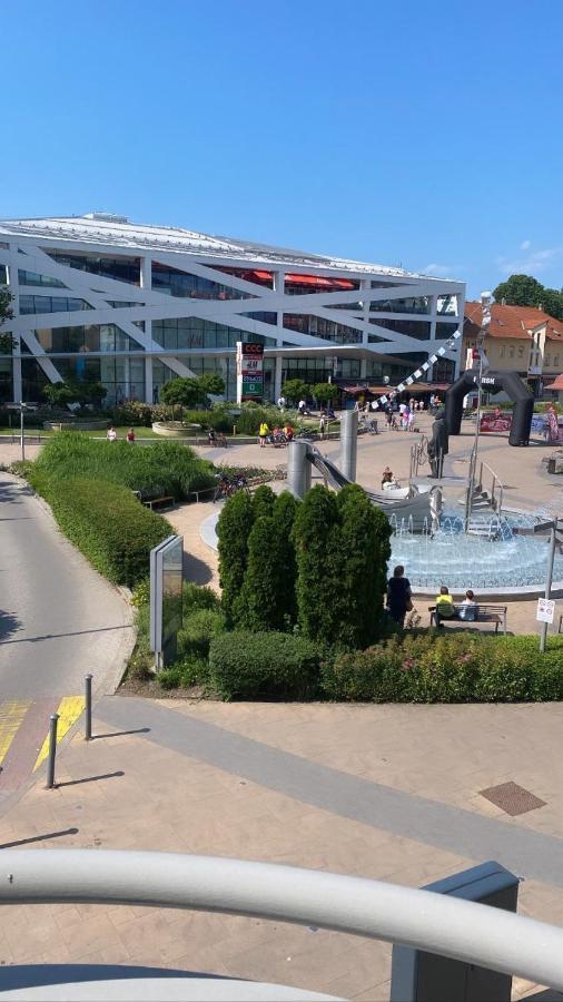 Mar Vartalak A Fo Teren Siófok Exteriör bild